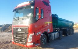 Camiones tracto Batea y Rampla